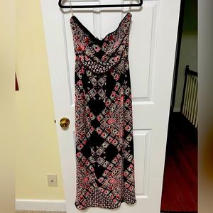 Black geometric patterned strapless maxi dress